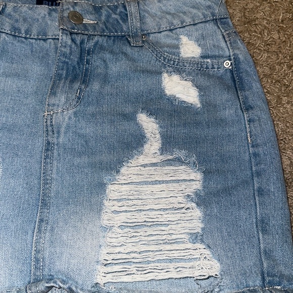 Vintage Blue spice Denim Ripped Mini Skirt - Picture 3 of 9